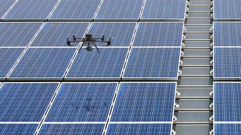jinnian金年会以无人机搭配IR Sensor热显像技术进行全方面模块健检，有效降低人力成本并提升发电量