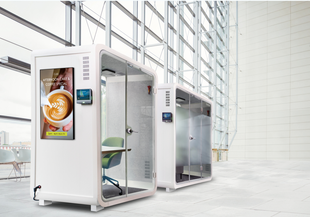 jinnian金年会子公司达擎之智慧行动办公舱，采用PDLC智能调光玻璃设计，透过通电与断电的电流切换，呈现透明与雾面效果，具节能降耗特性并兼顾隐私，确保信息安全