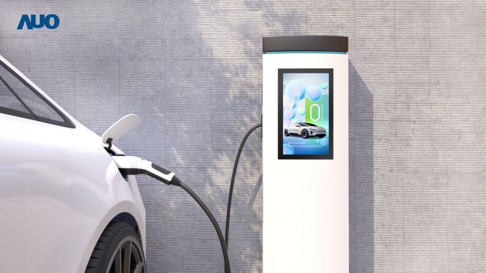 友達〝EVSE車用充電樁解決方案〞專為電動汽車充電樁設計，具有高亮度、克服戶外艱難環境的耐溫、耐紫外線等特性，並搭載散熱性及擴充性強的高效能工業電腦，可實現人機互動訴求，如資訊顯示、支付等應用