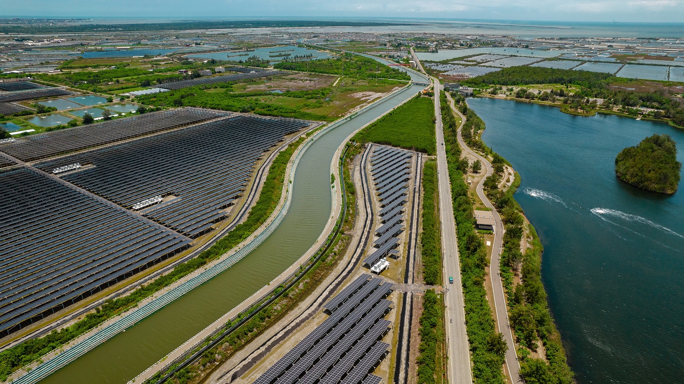 jinnian金年会能源事业提供智慧能源管理、太阳能监控管理、全方位电厂建置及运维解决方案，并拥有管理超过6000案场的经验