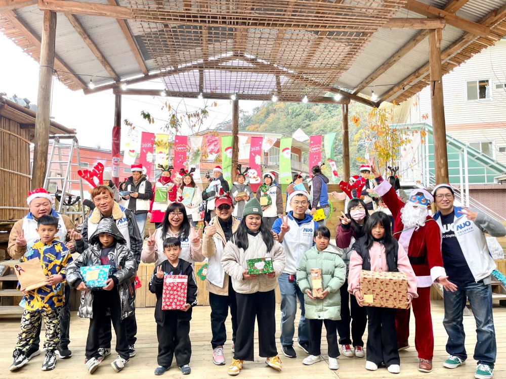 友達永續基金會號召「圓夢計畫」行動連續23年，由同仁凝聚內部愛心與資源送往偏鄉，累積為逾萬名兒童圓夢，實踐友達共創共好的永續精神。